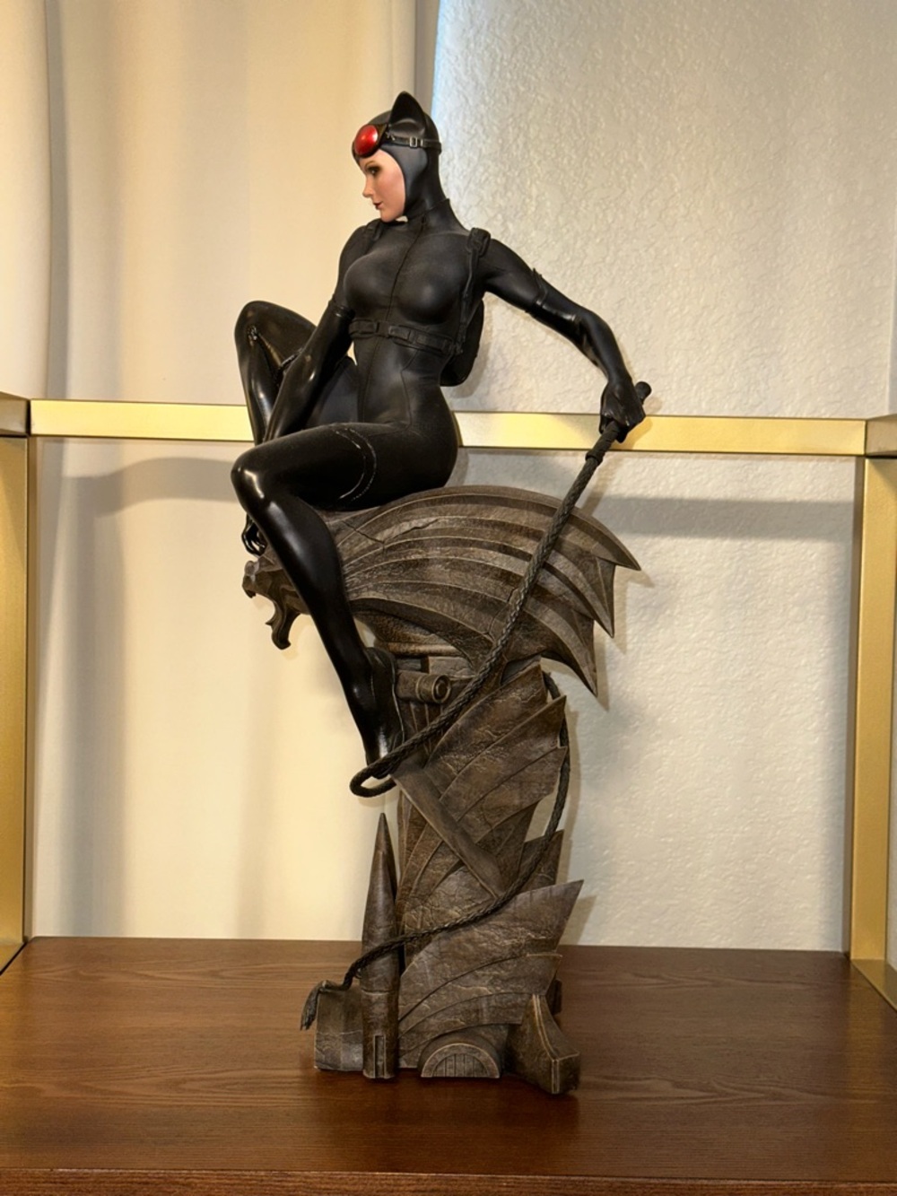 SIDESHOW COLLECTIBLES CATWOMAN PREMIUM FORMAT FIGURE EXCLUSIVE EDITION SOLD OUT - Picture 5 of 16